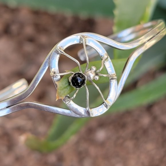 Native American signed Dean 925 sterling silver handmade spider onyx web bracele - Picture 6 of 16